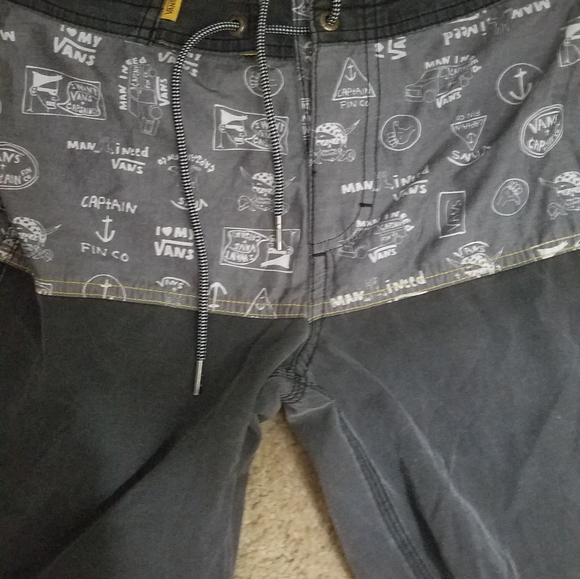 Kids name brand clothing - Picture 3 of 5